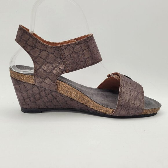 Taos Carousel 2 Women's Sz 6 to 6.5 EU 37 Deep Bronze Wedge Sandals 2 Strap - Picture 5 of 15